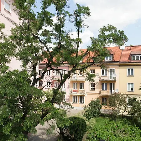 Mariensztat - 2 Swans *