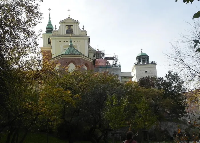 Mariensztat - 2 Swans