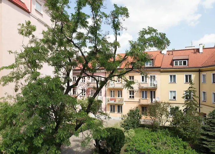 Mariensztat - 2 Swans *